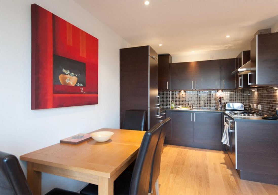 The Lochend Park View Residence Эдинбург Экстерьер фото